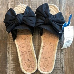 Disney X Junk Food Black Bow Espadrille Slides